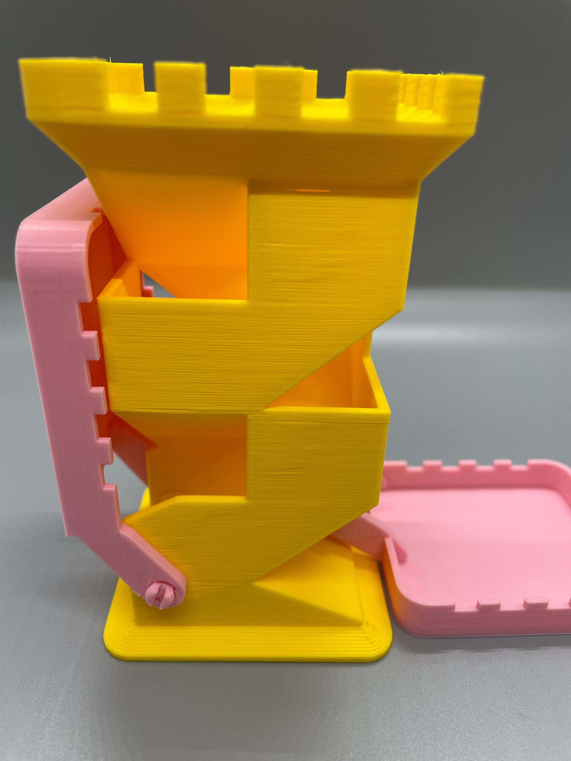 Foldable Dice Tower: 3D Printed Tabletop Gaming