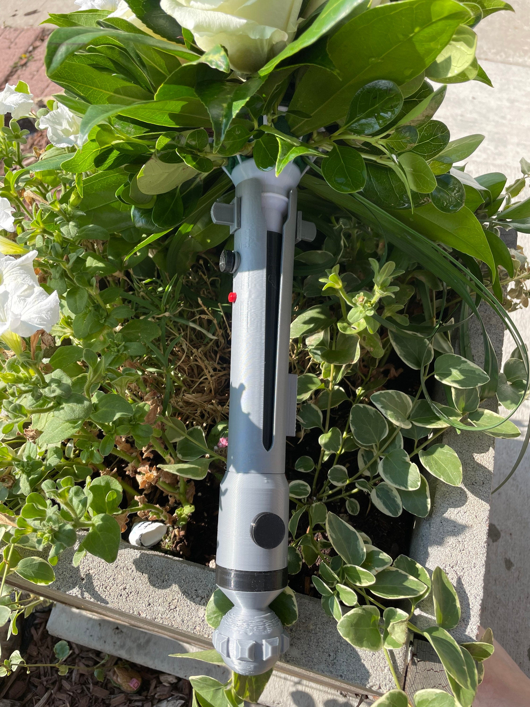 Lightsaber Bouquet Holder | Ahsoka Tano | No Paint Required | 3D Printed