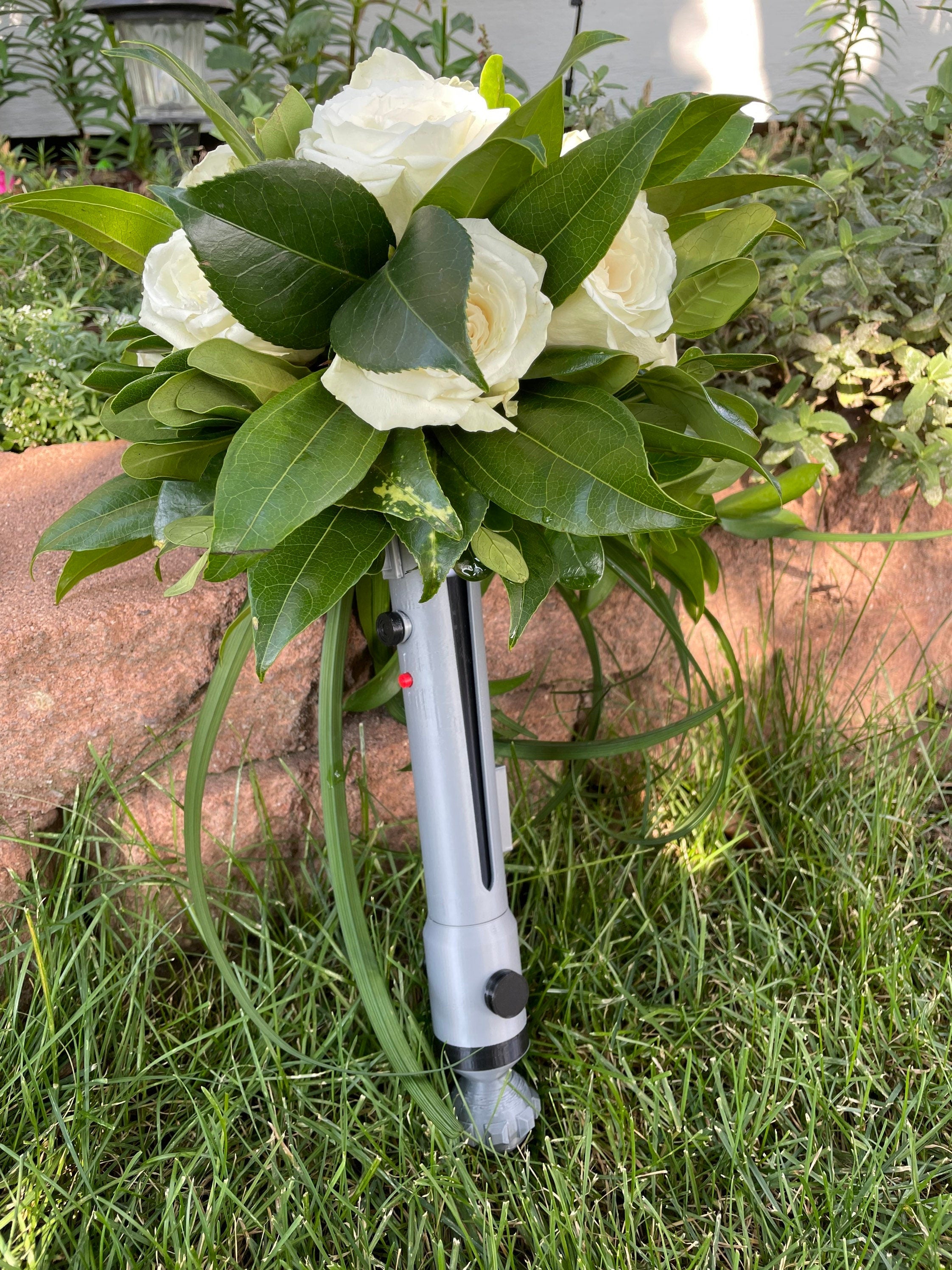 Lightsaber Bouquet Holder | Ahsoka Tano | No Paint Required | 3D Printed