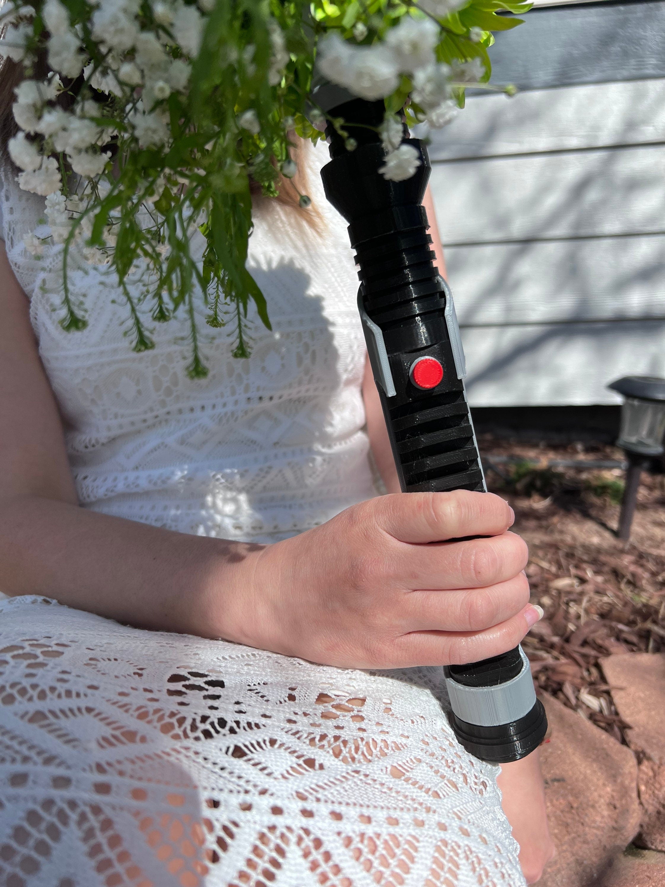 Lightsaber Bouquet Holder | Qui-Gon Jinn | No Paint Required | 3D Printed