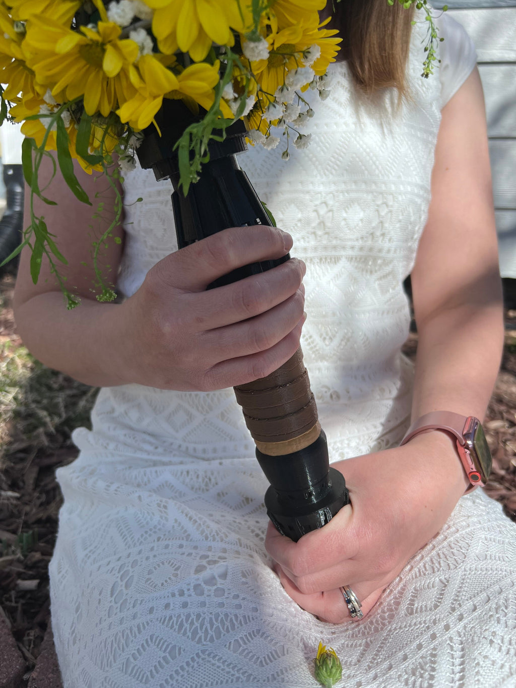Lightsaber Bouquet Holder | Rey Skywalker | No Paint Required | 3D Printed