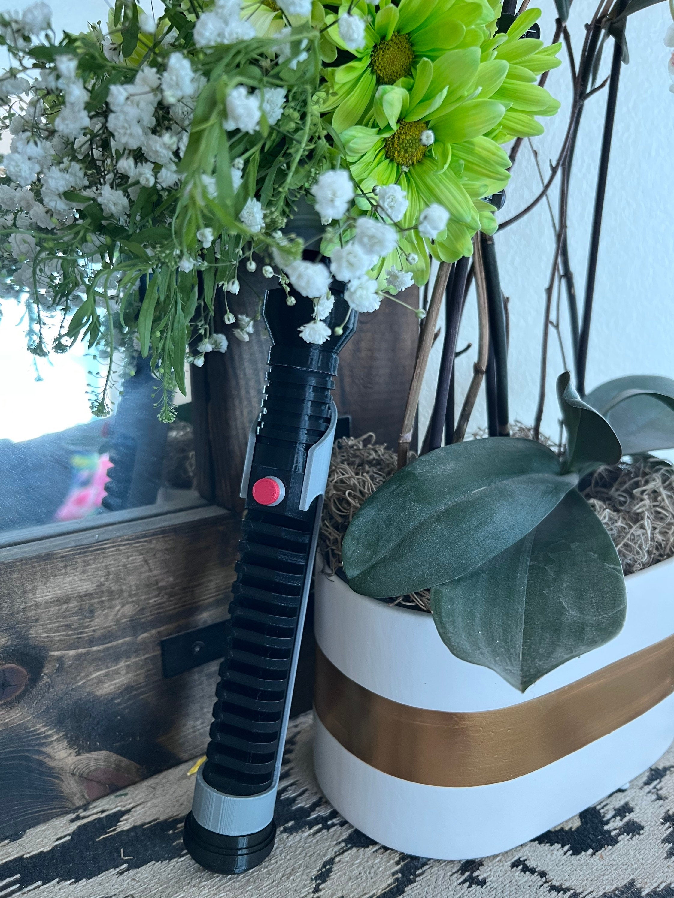 Lightsaber Bouquet Holder | Qui-Gon Jinn | No Paint Required | 3D Printed