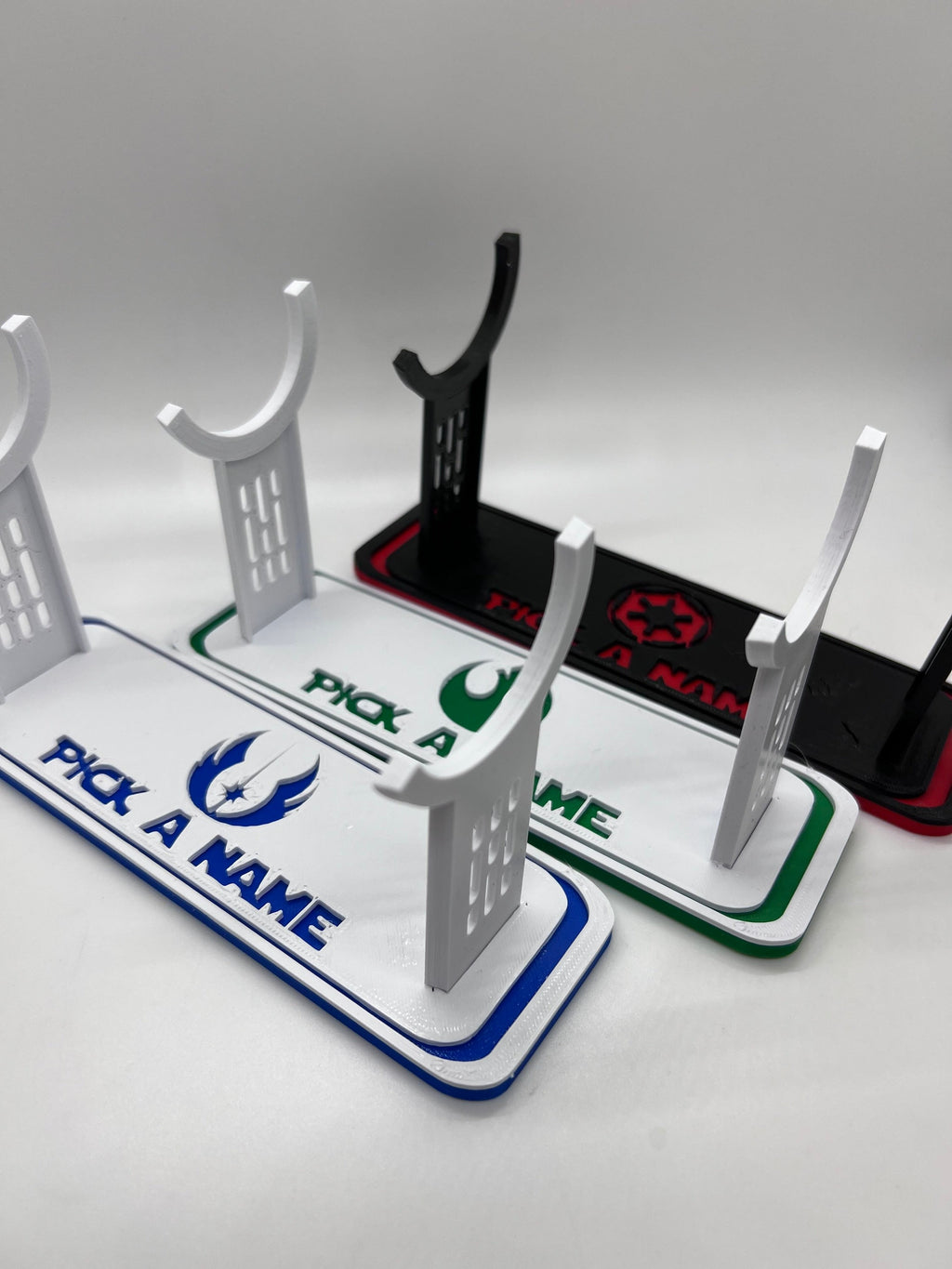 Lightsaber Holder Desk Shelf Display | 3D Printed | Galaxy's Edge | Savi's Workshop | Custom | Fancave | Mancave | Legacy Lightsaber |Kyber