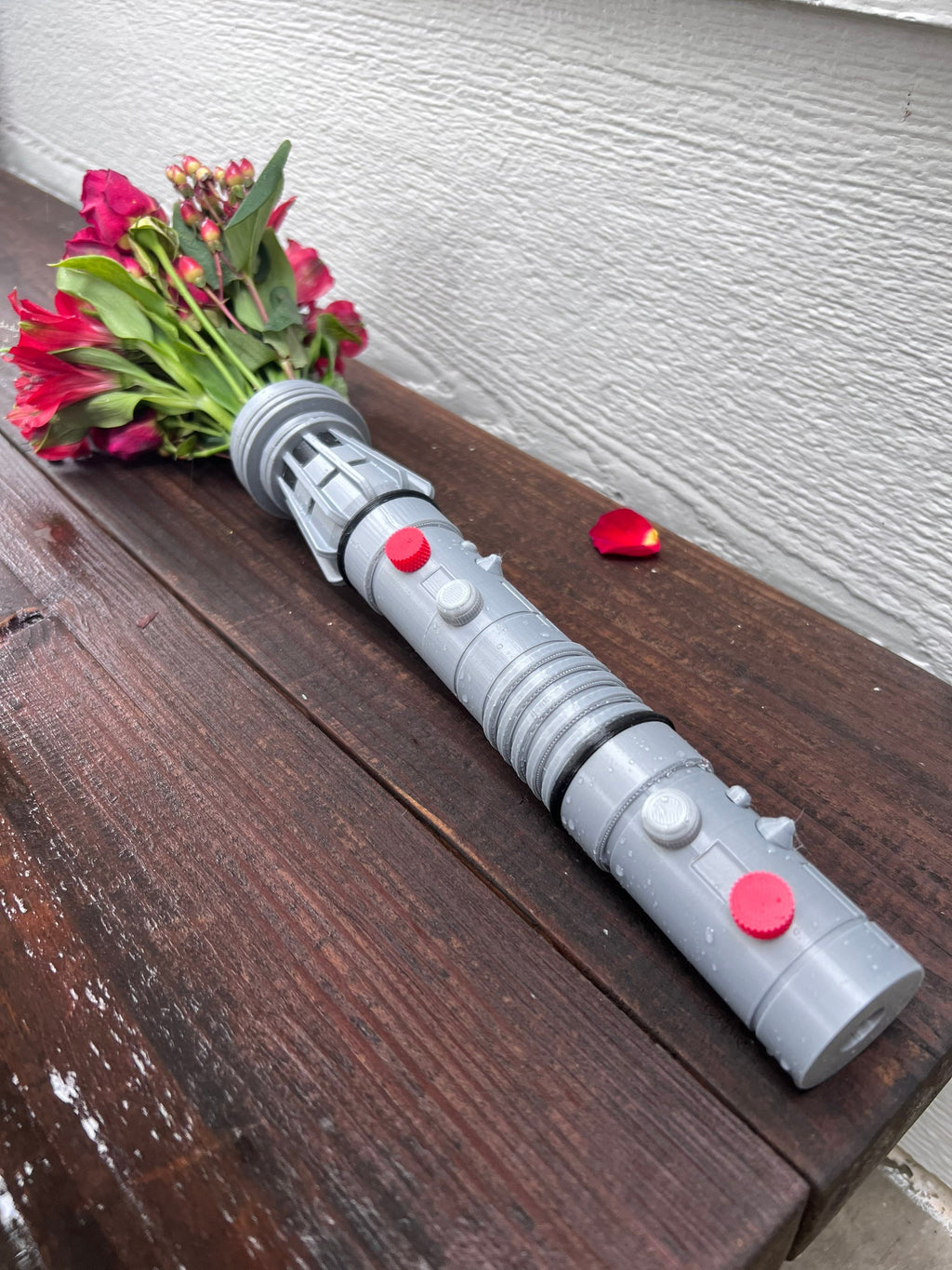 Lightsaber Bouquet Holder | Darth Maul | No Paint Required | 3D Printed