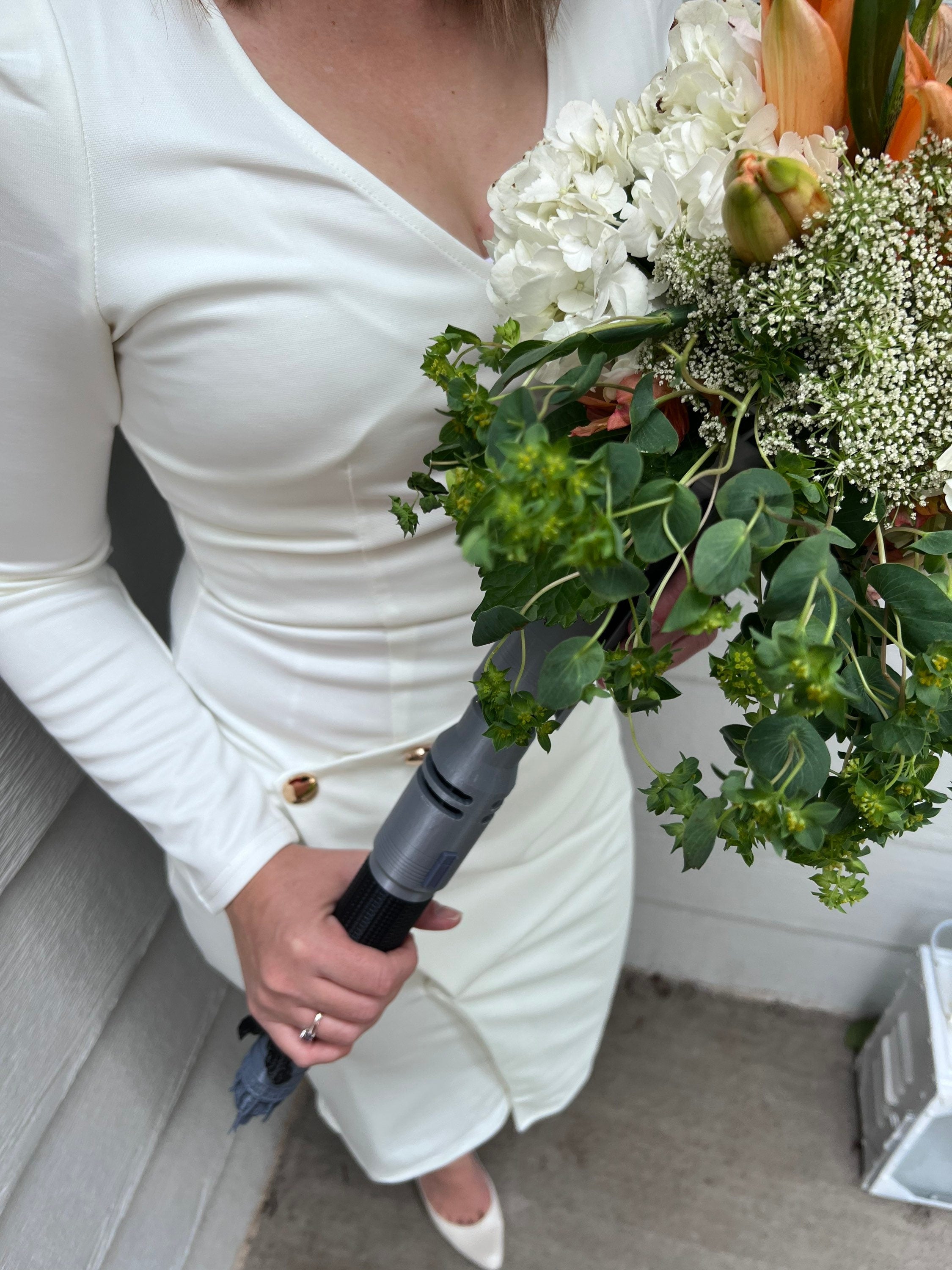 Lightsaber Bouquet Holder | Cal Kestis | No Paint Required | 3D Printed