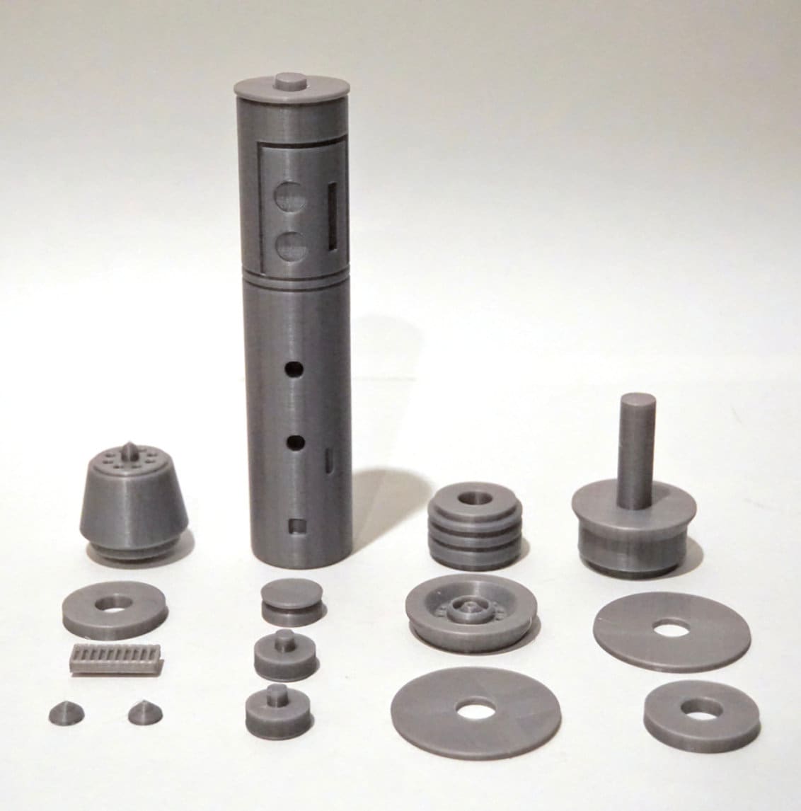 Barriss Offee's Lightsaber | No Paint Required | 3D Printed | Galaxy's Edge | Clone Wars | Lightsaber Display Mount on Desk or Wall