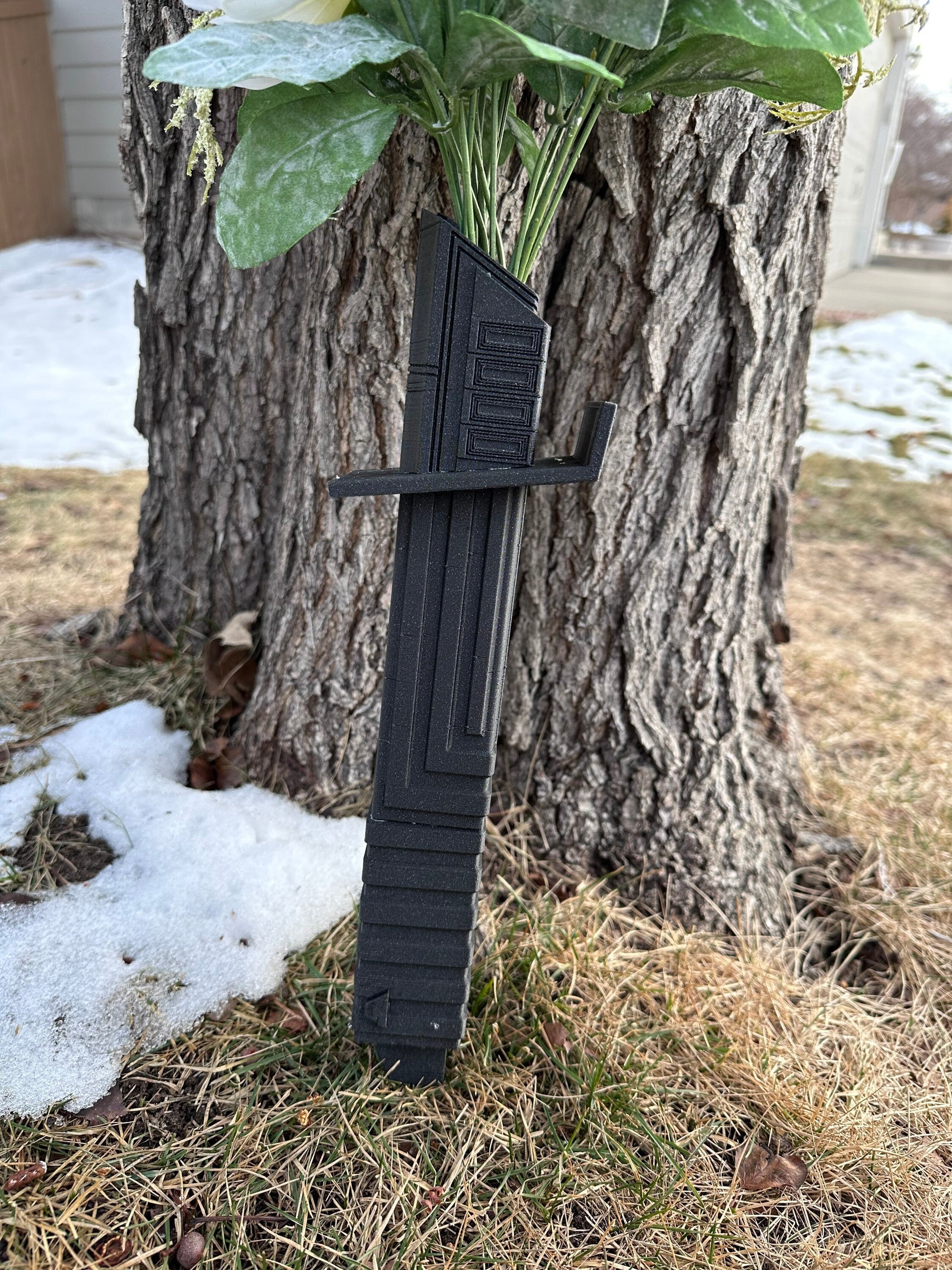 Darksaber | Lightsaber Bouquet Holder | No Paint Required | 3D Printed | Wedding Bouquet | Themed Wedding | Pop Culture Wedding