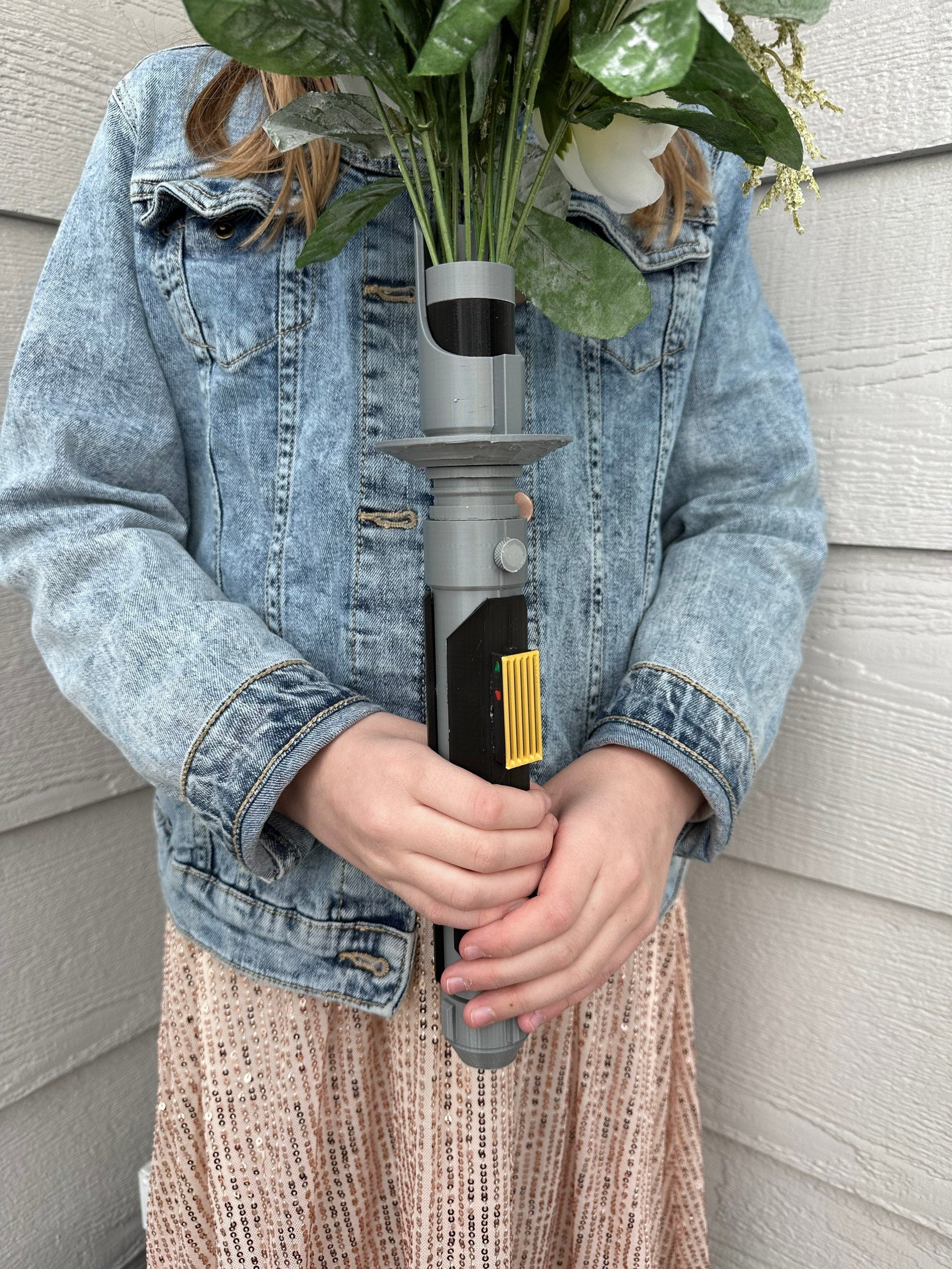 Kanan Jarrus | Lightsaber Bouquet Holder | No Paint Required | 3D Printed | Wedding Bouquet | Themed Wedding | Pop Culture Wedding