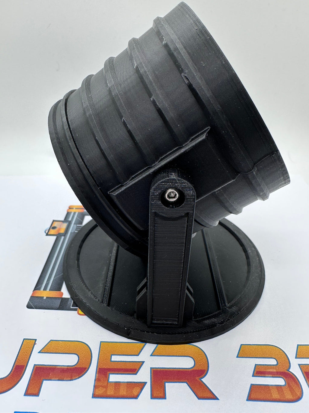 3D Printed Bat Signal: Customizable Desktop Decor