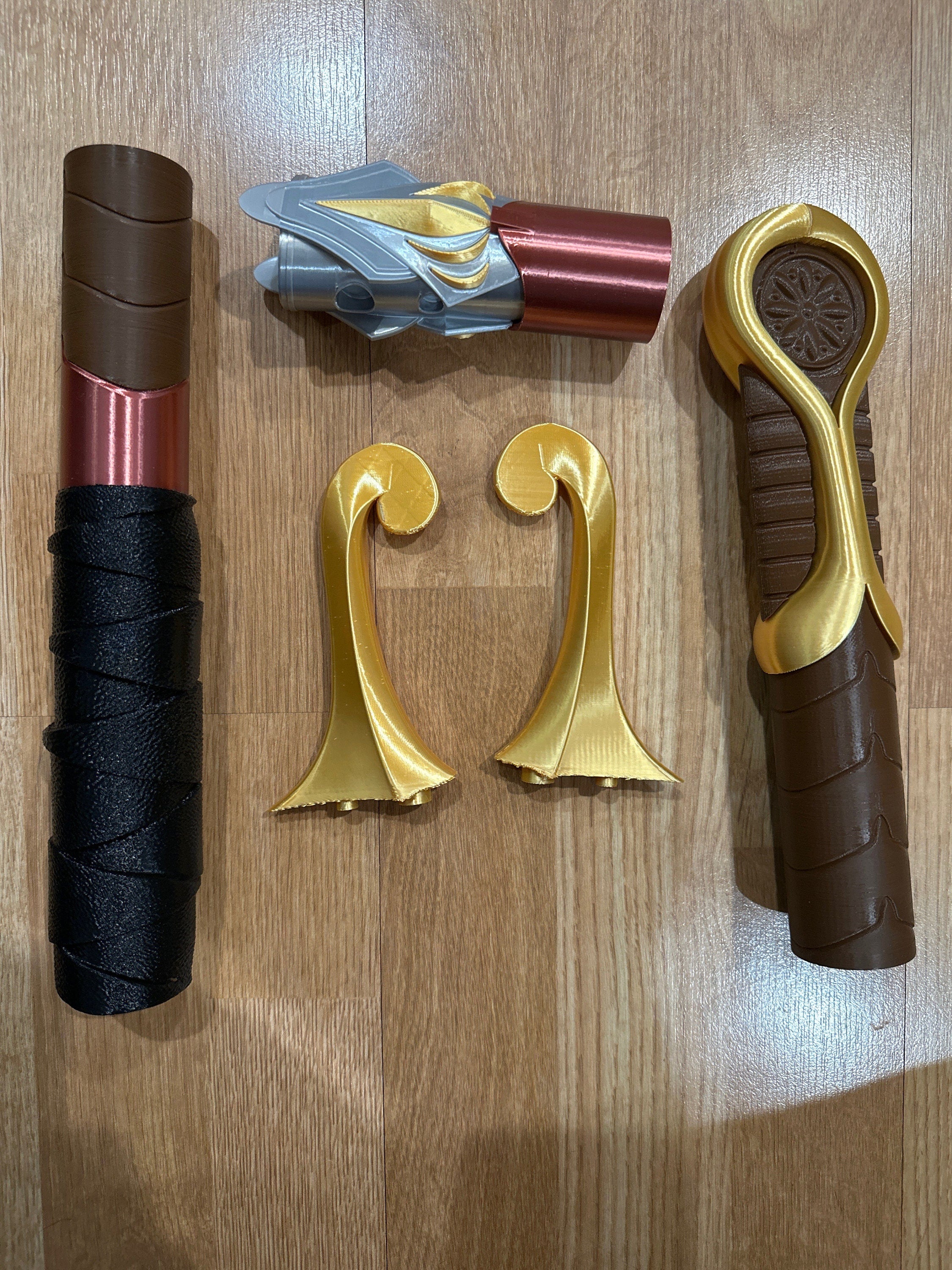 Burryaga's Lightsaber from the High Republic | No Paint Required | 3D Printed | Galaxy's Edge | Lightsaber Display Mount on Desk or Wall