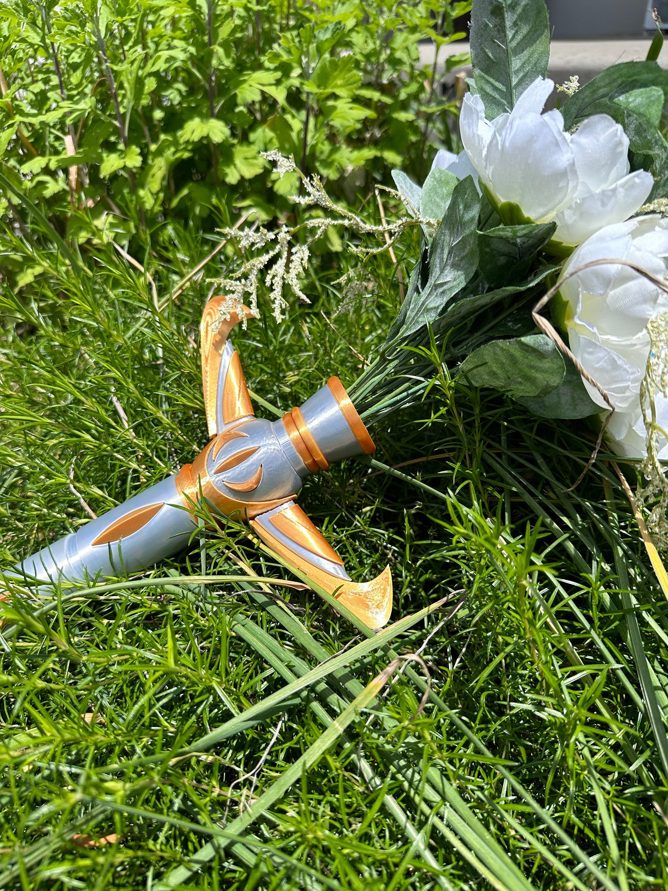 Lightsaber Bouquet Holder | Avar Kriss | High Republic | No Paint Required | 3D Printed