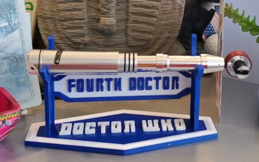 Sonic Screwdriver | Holder Display | 3D Printed | David Tennet | Matt Smith | Ncuti Gatwa | Jodie Whittaker | Peter Capaldi | Prop Display