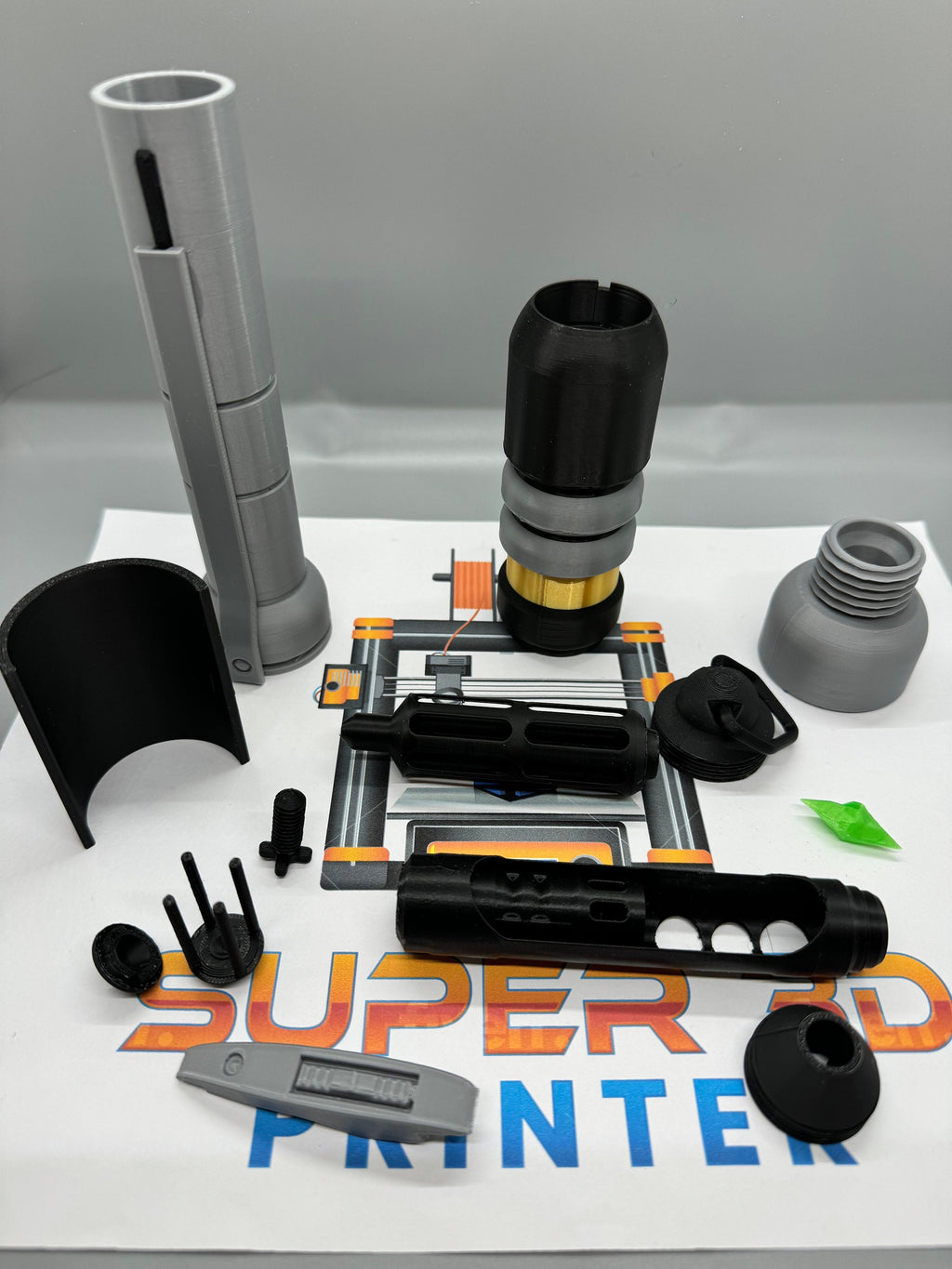 Qu Rahn Lightsaber | No Paint Required | 3D Printed | Dark Forces | Clone Wars | Lightsaber Display Mount on Desk or Wall