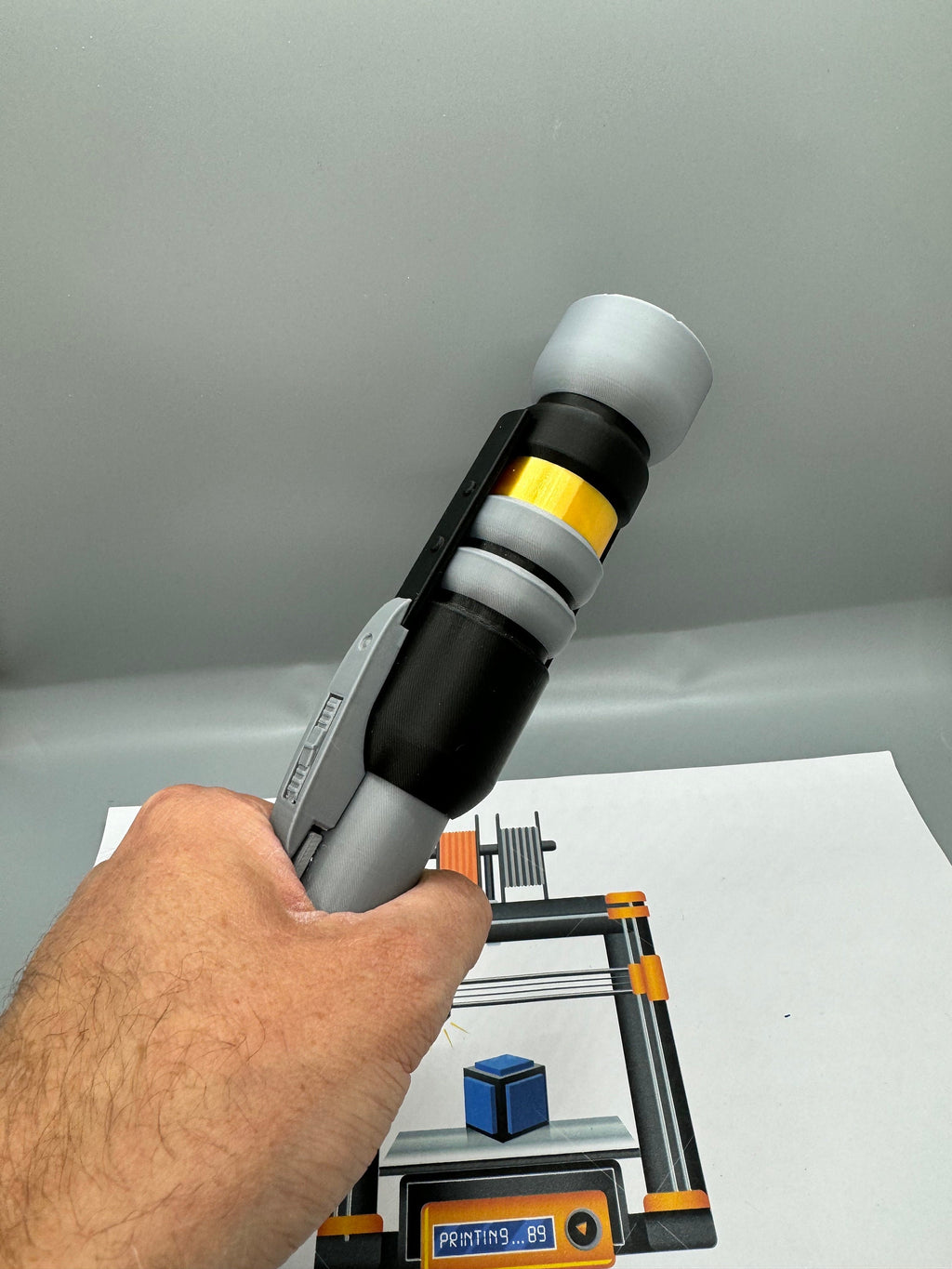 Qu Rahn Lightsaber | No Paint Required | 3D Printed | Dark Forces | Clone Wars | Lightsaber Display Mount on Desk or Wall