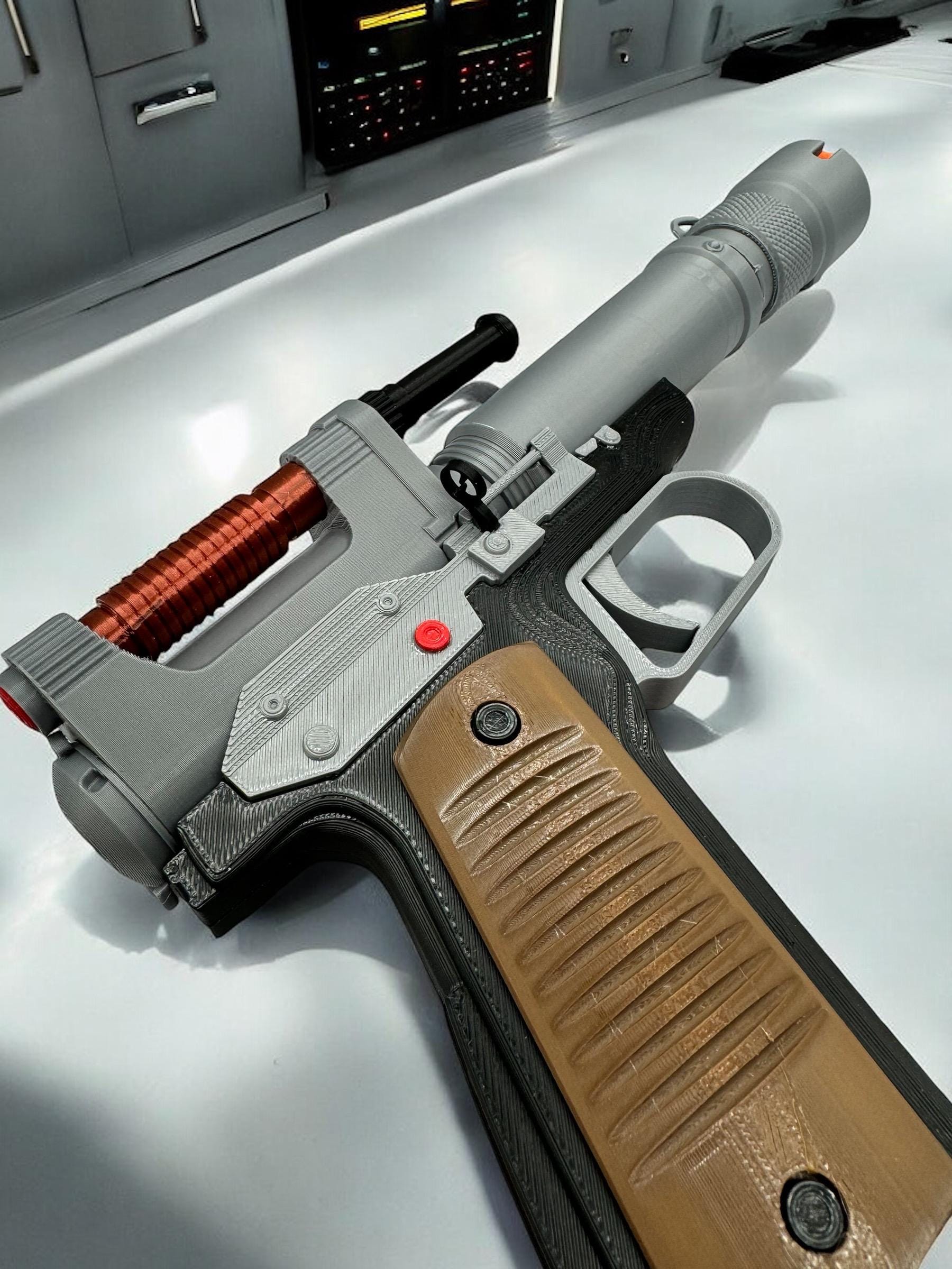 Kay Vess Blaster VM-19 Toy | Fully Assembled | No Paint Required | 3D Printed | Galactic Empire | Pyke | Movie Prop-Non-Functional