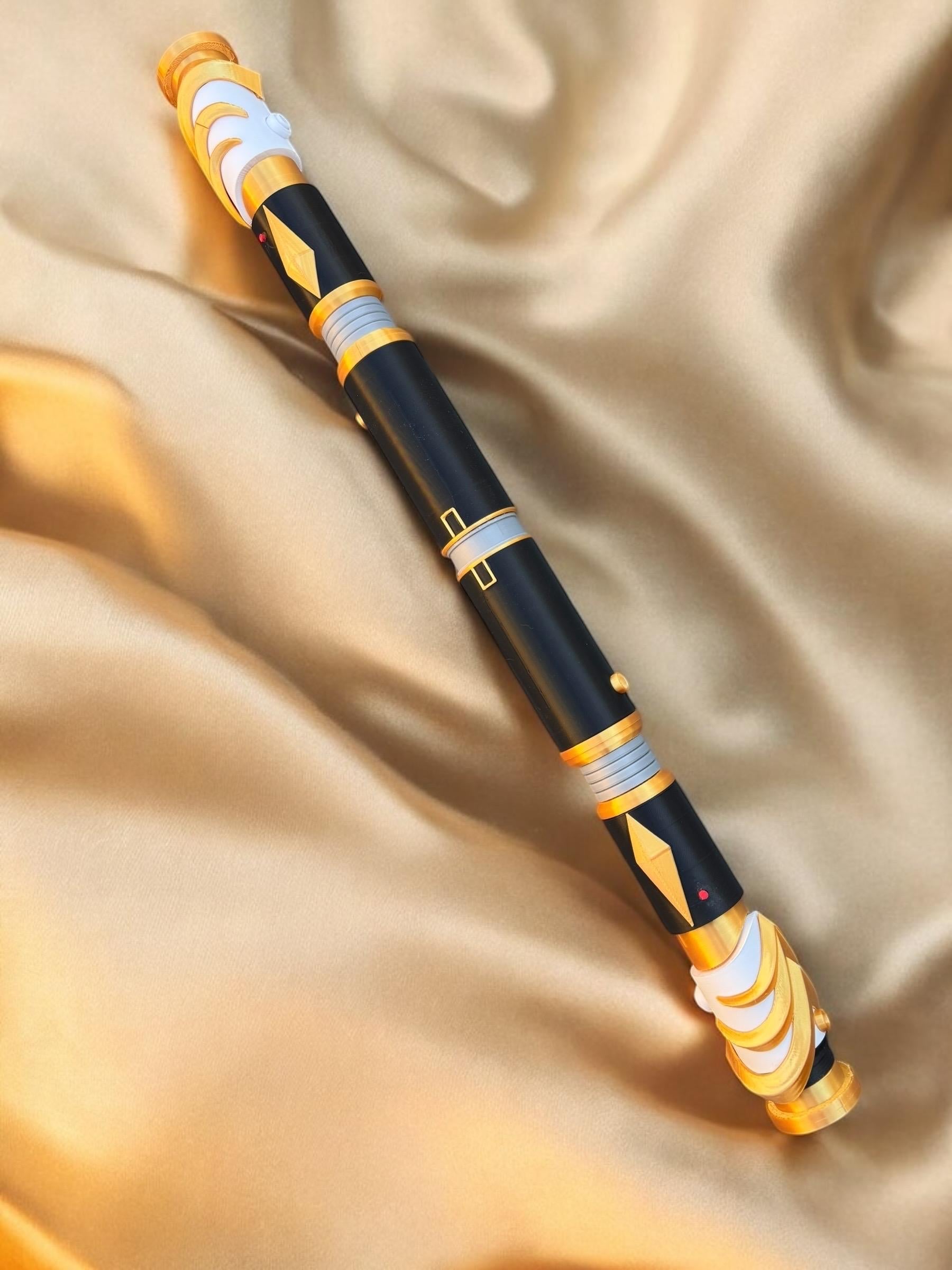 Keeve Trennis Lightsaber: 3D Printed High Republic Split Saber Display