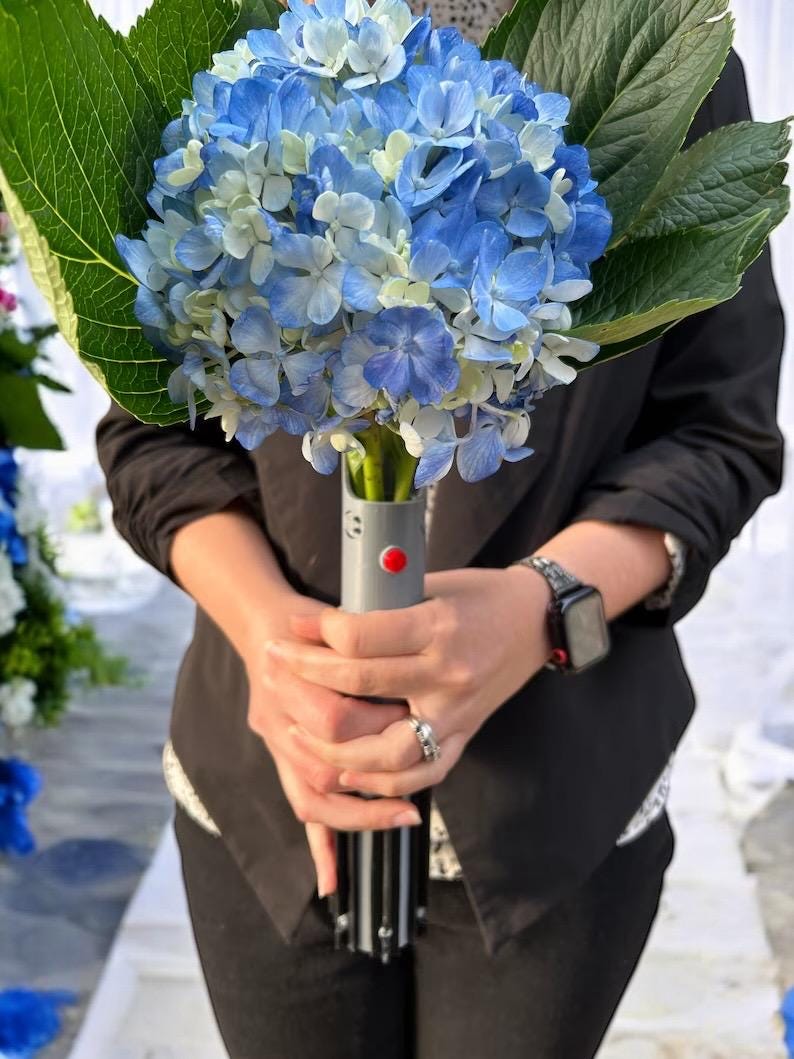 Lightsaber Bouquet Holder | Skywalker Lightsaber | No Paint Required | 3D Printed