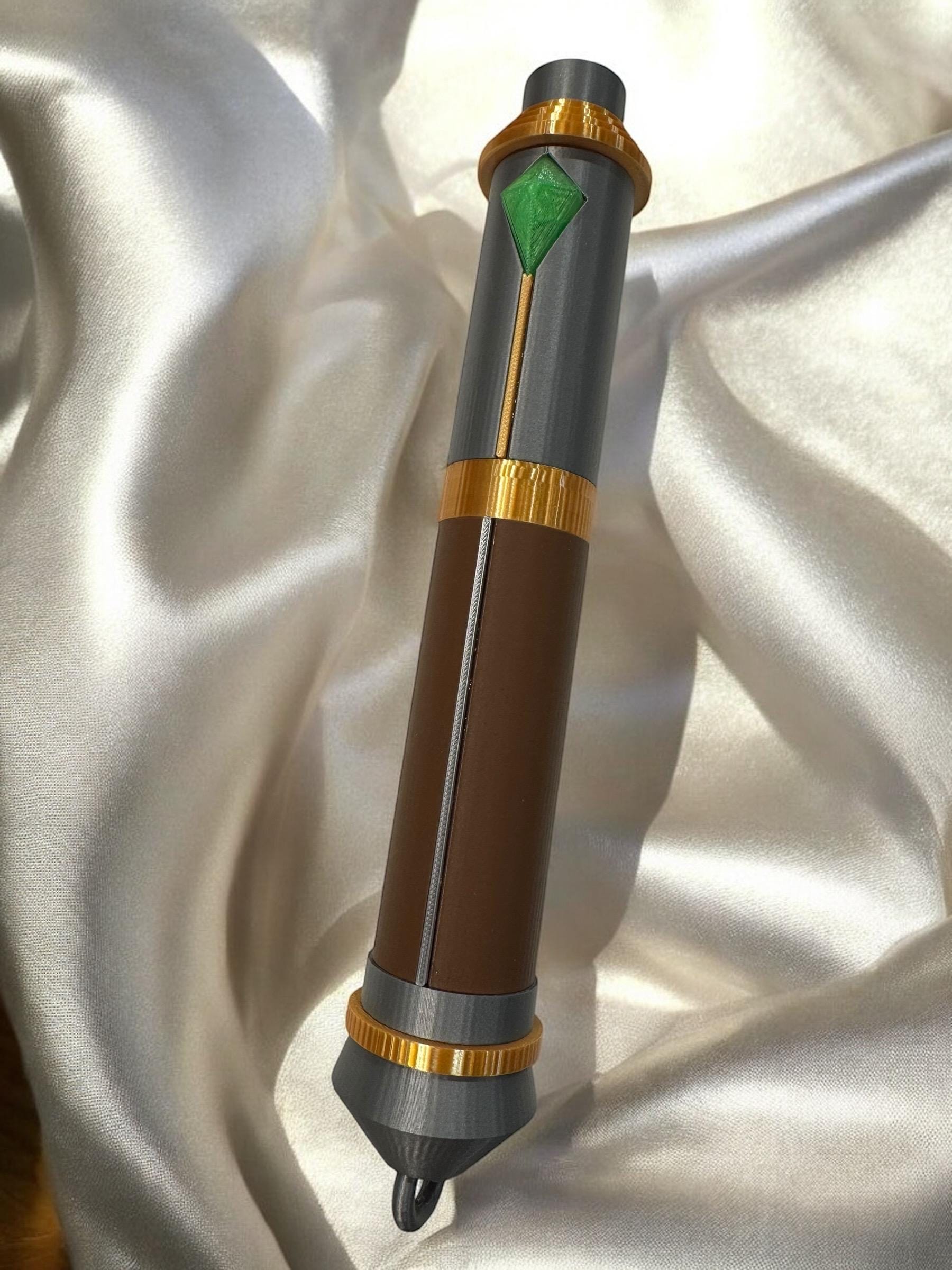 Reath Silas' Lightsaber from the High Republic | No Paint Required | 3D Printed | The Acolyte | Lightsaber Display Mount on Desk or Wall