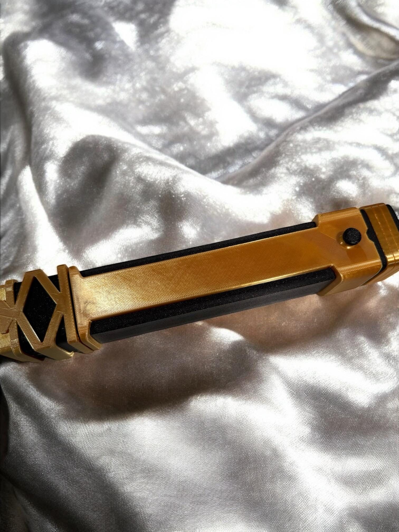 Ravna Abronsa Lightsaber: 3D Printed High Republic Display Prop