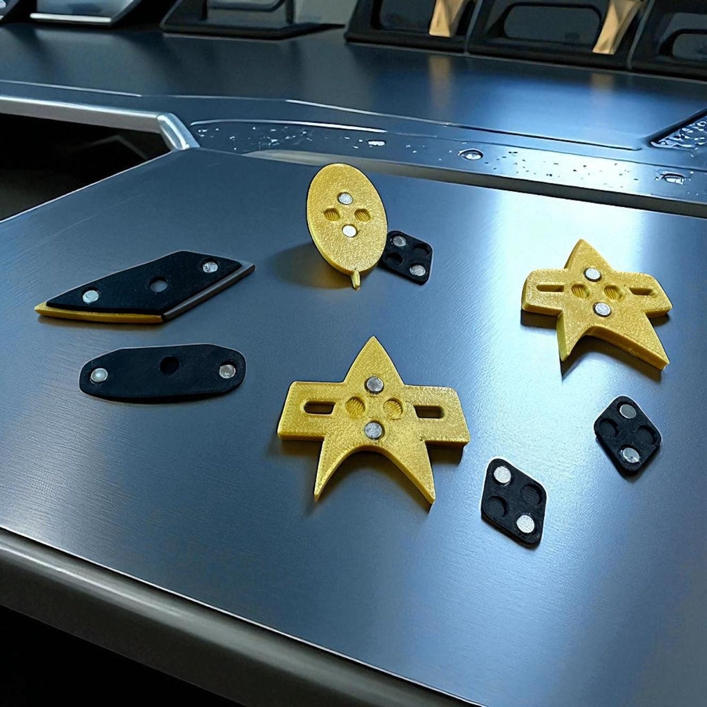 3D Printed Combadge Prop: Star Trek Voyager, DS9, Multiple Variants