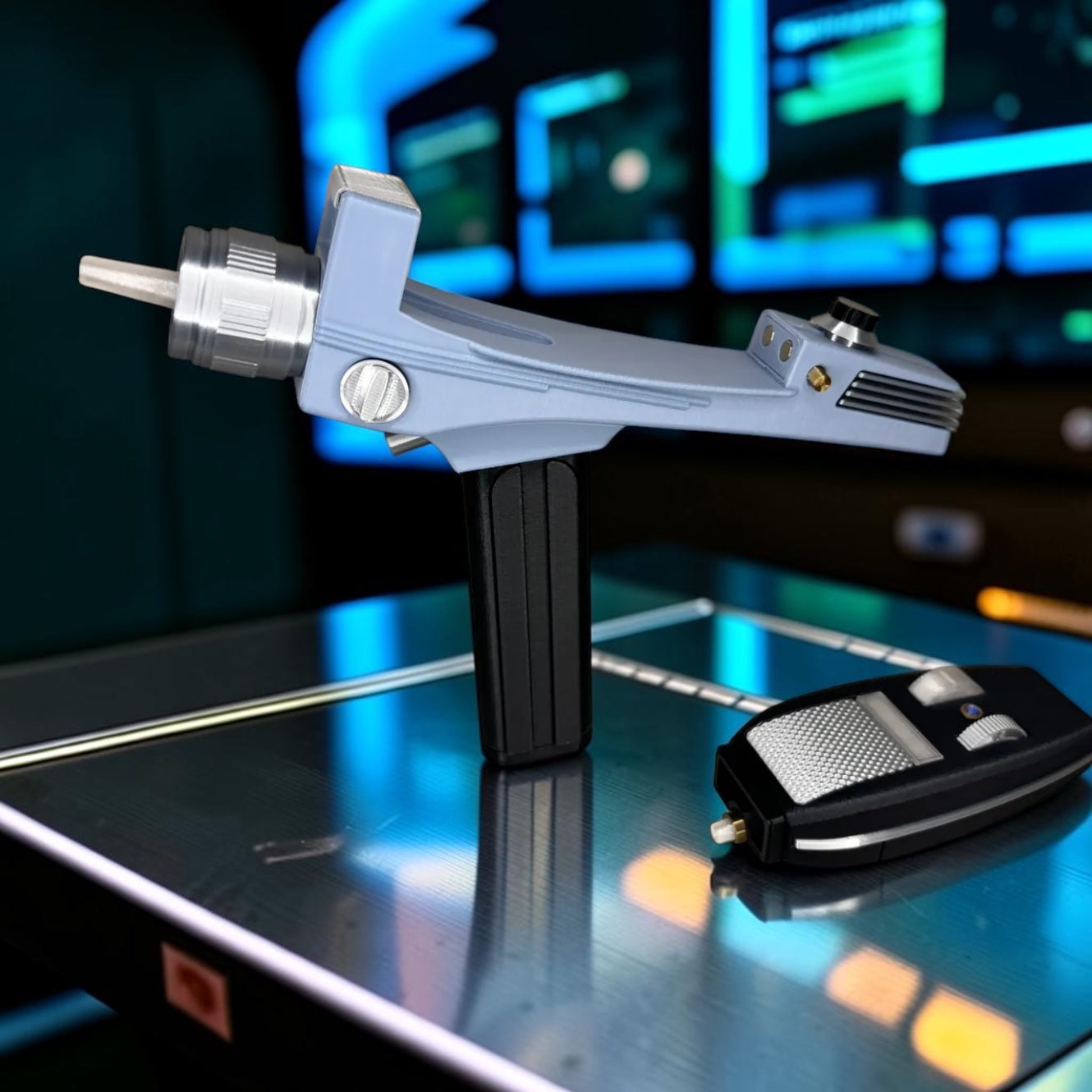 Classic TOS Phaser – 3D Printed Display Prop with Removable P1 Phaser